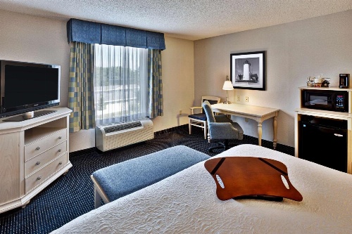 Hampton Inn By Hilton - Suites Cape Cod-West Yarmouth image 2